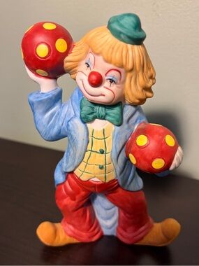 VTG Enesco Juggling Clown Figurine